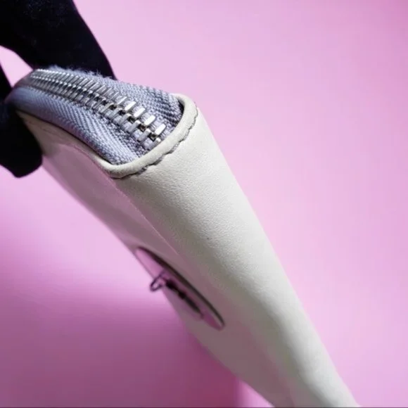 Chloe Wallet - Picture 2 of 8